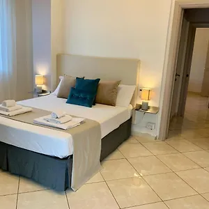 https://tuanis.hotels-amalfi.com