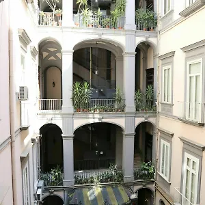 https://dimora-delle-arti.hotels-amalfi.com
